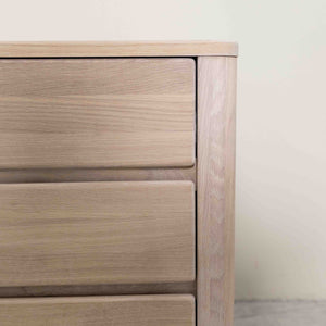 Table de chevet ou caisson en bois massif de chêne Elsa 30 – 56,4 x 44 x 55 cm - NordicStory