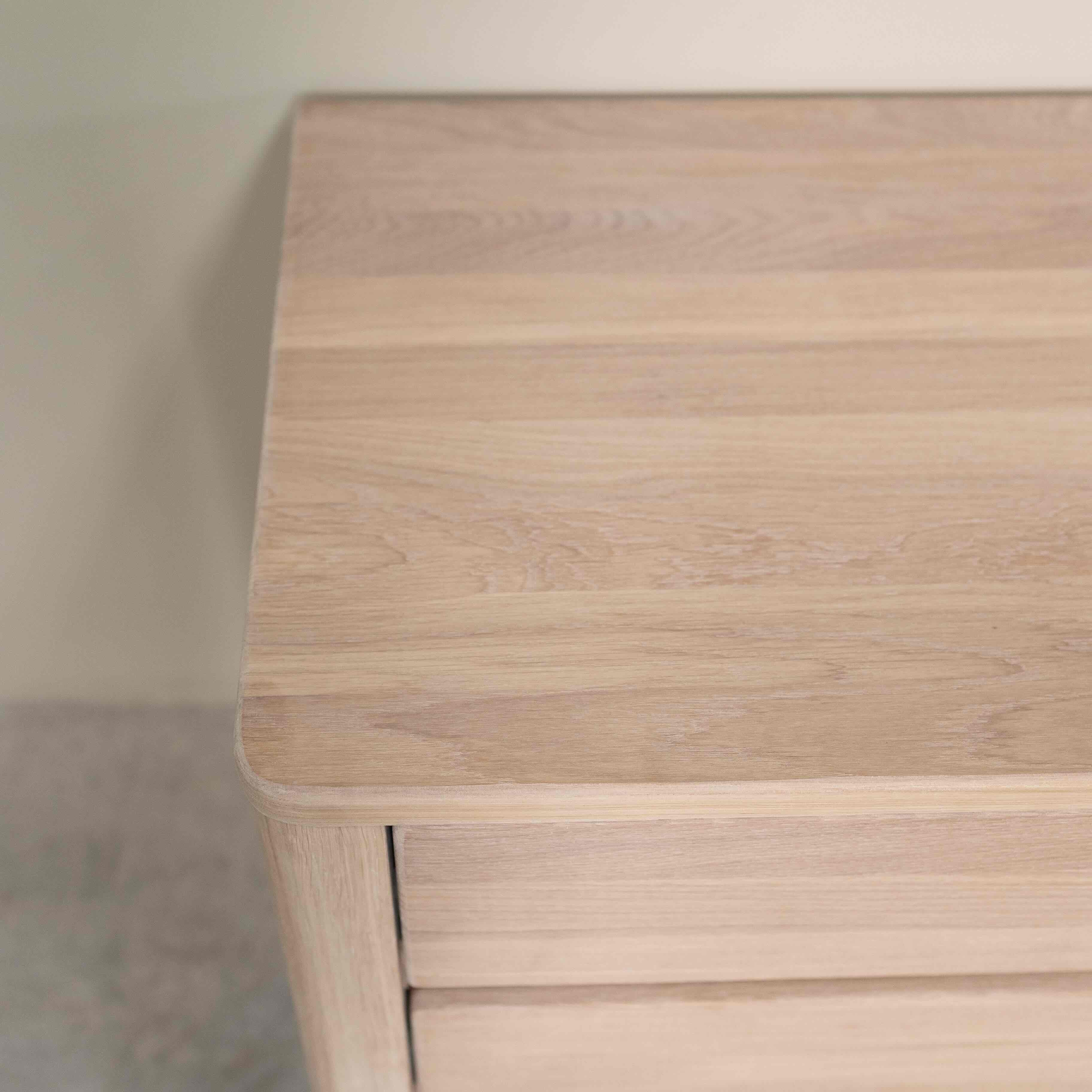 Table de chevet caisson en bois massif de chêne style nordique Roble.store