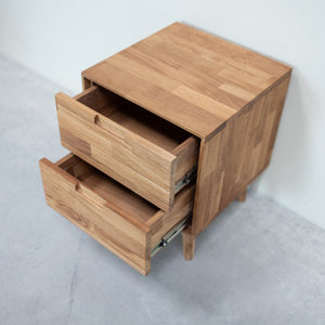 Table de chevet en bois massif de chêne Escandi – 40 x 40 x 52 cm - NordicStory