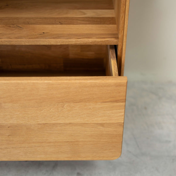 Vitrine en bois massif de chêne Genève 1