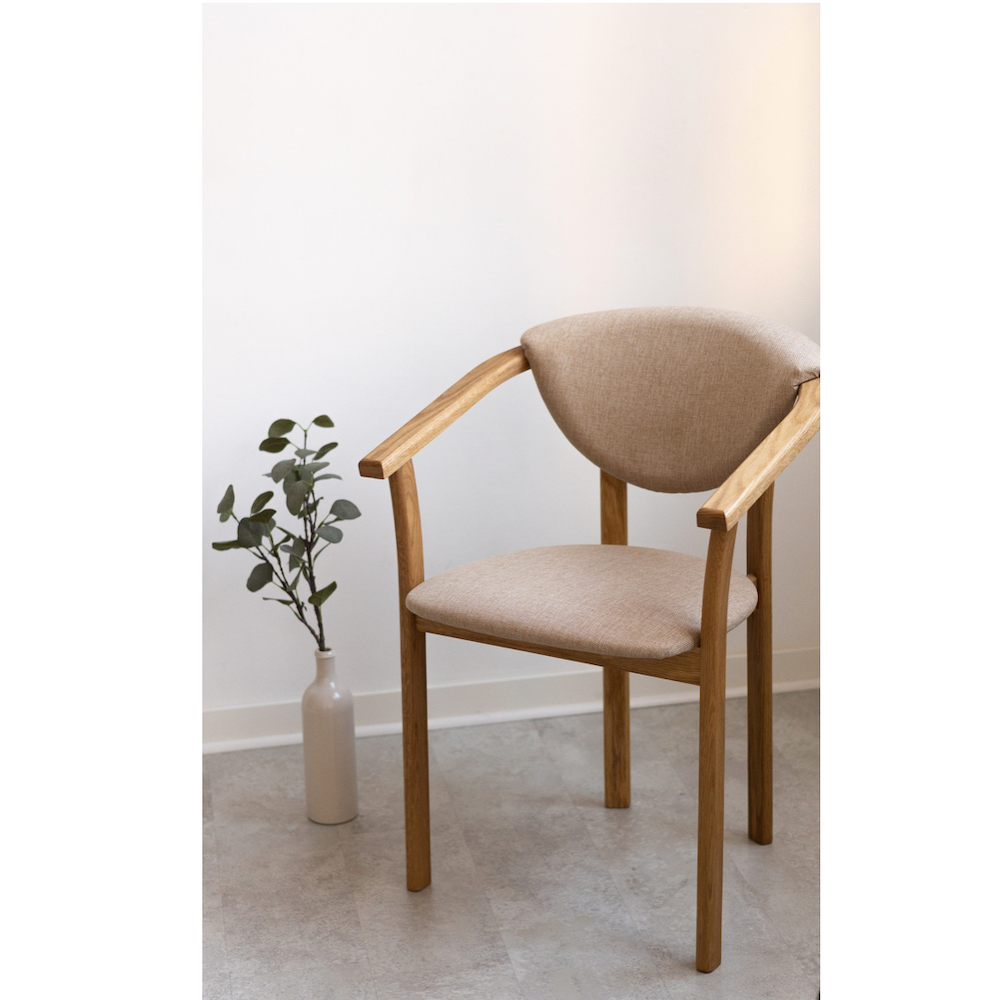 NordicStory Pack de 2 ou 4 chaises de salle à manger Alexis, structure en chêne massif, tapisserie beige