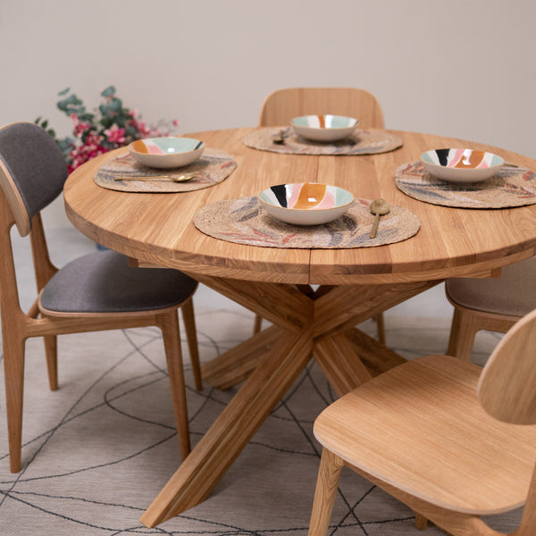 Table à manger ronde extensible en chêne massif Holger – 120-170 x 120 x 76 cm/140-190 x 140 x 76 cm - NordicStory