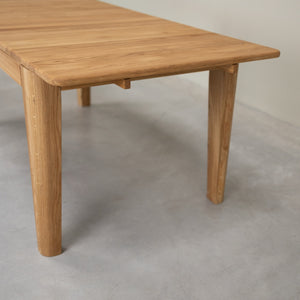 Table à manger rectangulaire extensible en bois massif de chêne Kodama - VESKOR