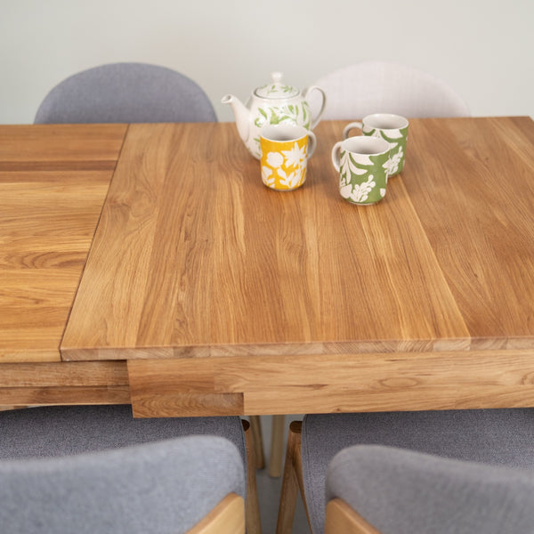 Table à manger extensible en bois massif de chêne Marsi - NordicStory