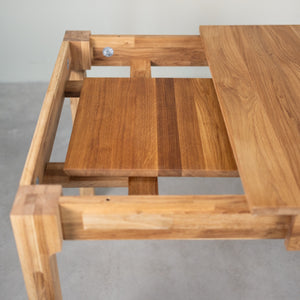 Table à manger extensible en bois massif de chêne Marsi - NordicStory