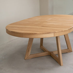 Table à manger en bois massif de chêne durable Valence