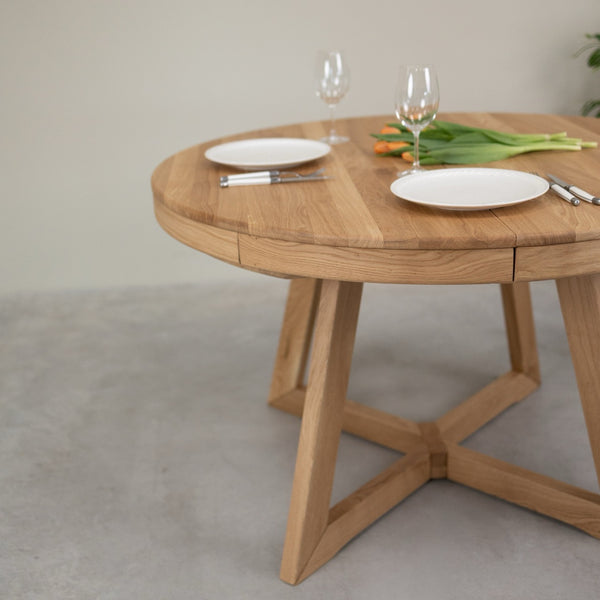 Table à manger ronde extensible en chêne massif Valence - NordicStory