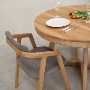 Table à manger en bois massif de chêne durable Valence