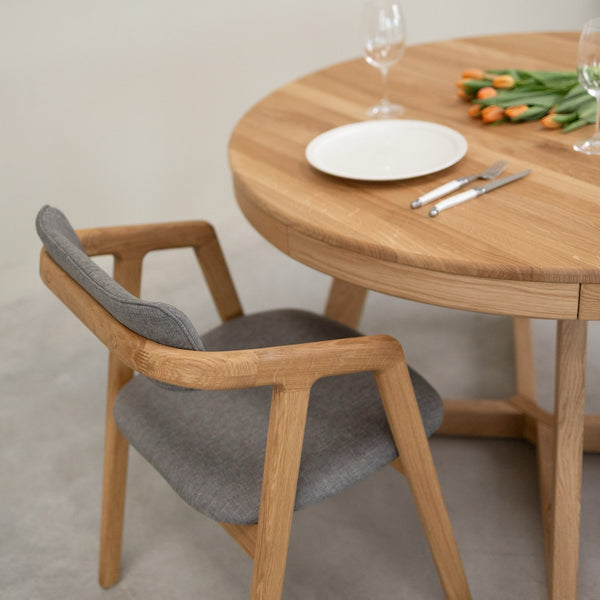 Table à manger en bois massif de chêne durable Valence