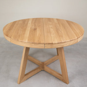 Table à manger en bois massif de chêne durable Valence