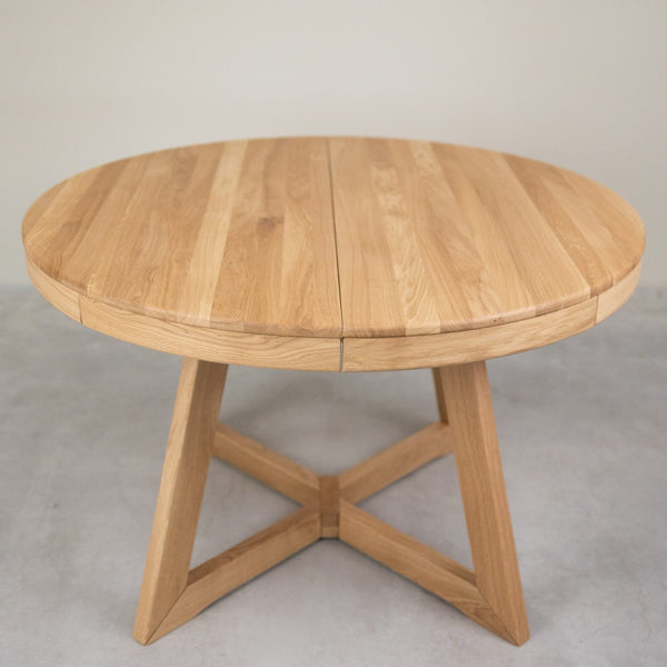 Table à manger en bois massif de chêne durable Valence