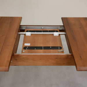Table à manger extensible en noyer massif