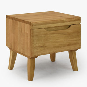 Table de chevet en bois massif de chêne Milan - NordicStory