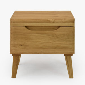 Table de chevet en bois massif de chêne Milan - NordicStory