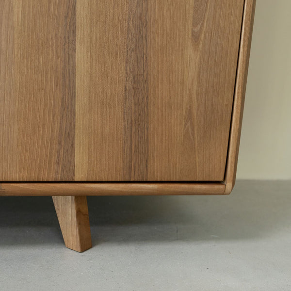 veskor-comoda-madera-maciza-roble-nogal-nordico-MK02N_1