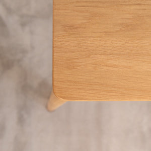 Table à manger fixe en bois massif Dita Veskor