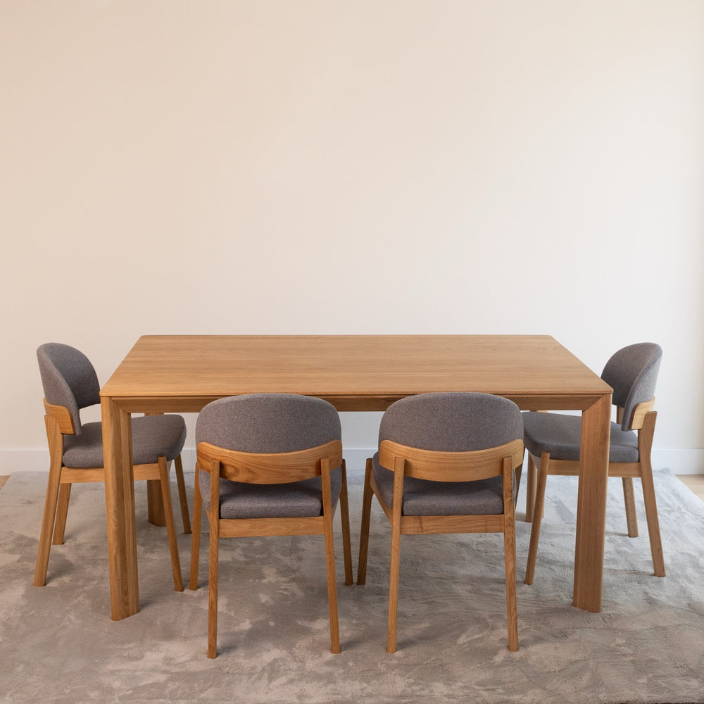 Table à manger fixe en bois massif Dita Veskor