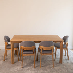 Table à manger fixe en bois massif Dita Veskor