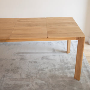 Table à manger extensible en bois massif Dita Veskor