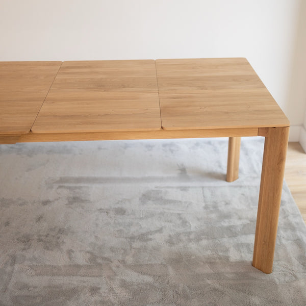 Table à manger extensible en bois massif Dita Veskor