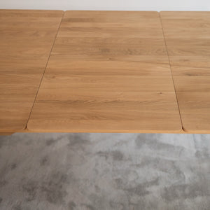 Table à manger extensible en bois massif Dita Veskor