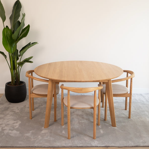 Table à manger ronde extensible en bois massif Saga Veskor