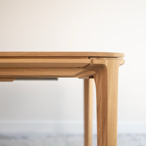 Table à manger fixe en bois massif de chêne Ikona Veskor