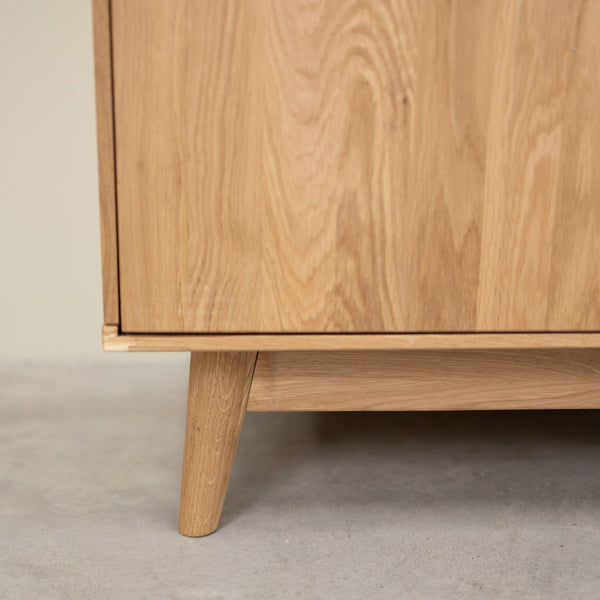 Buffet vitrine en bois massif de chêne Escandi Atelier 3 - NordicStory