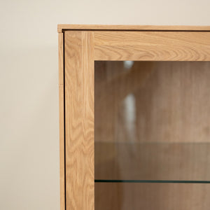 Buffet vitrine en bois massif de chêne Escandi Atelier 3 - NordicStory