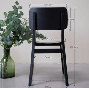 Chaise en bois massif de frêne Kodama, couleur noire - Lot de 2 ou 4 chaises - VESKOR