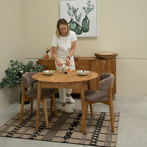 Table à manger ronde extensible en chêne massif Escandi 3 – 100-130 x 100 x 75 cm - NordicStory