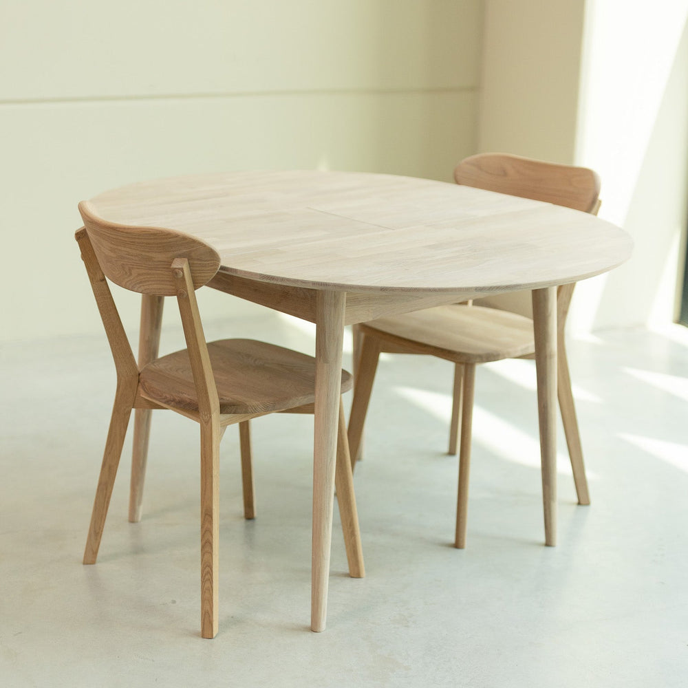 Table à manger en chêne massif Escandi 3 100-130 x 100 cm
