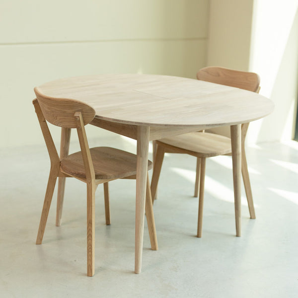 Table à manger ronde extensible en chêne massif Escandi 3 – 100-130 x 100 x 75 cm - NordicStory