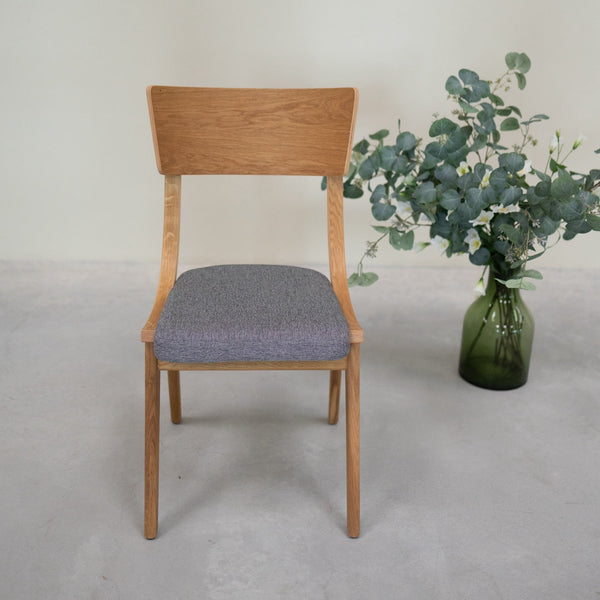 Chaise en bois massif de chêne Lucas, revêtement Gris/Beige - Lot de 2 ou 4 chaises - VESKOR