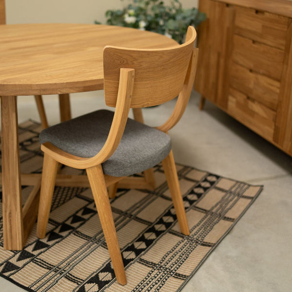 Chaise en bois massif de chêne Lucas, revêtement Gris/Beige - Lot de 2 ou 4 chaises - VESKOR