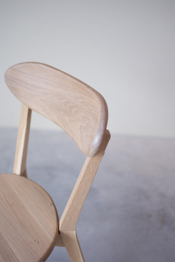 Chaise de salle à manger en bois massif de chêne Isku – Lot de 2 ou 4 chaises - NordicStory