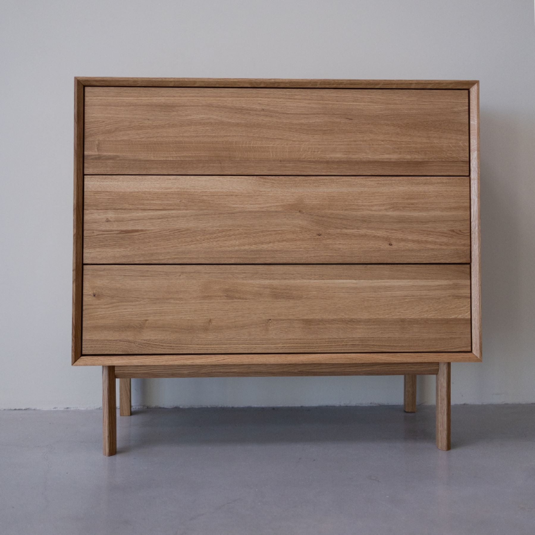 veskor- comoda-madera- maciza- roble-nordico- escnadinavo-kodama