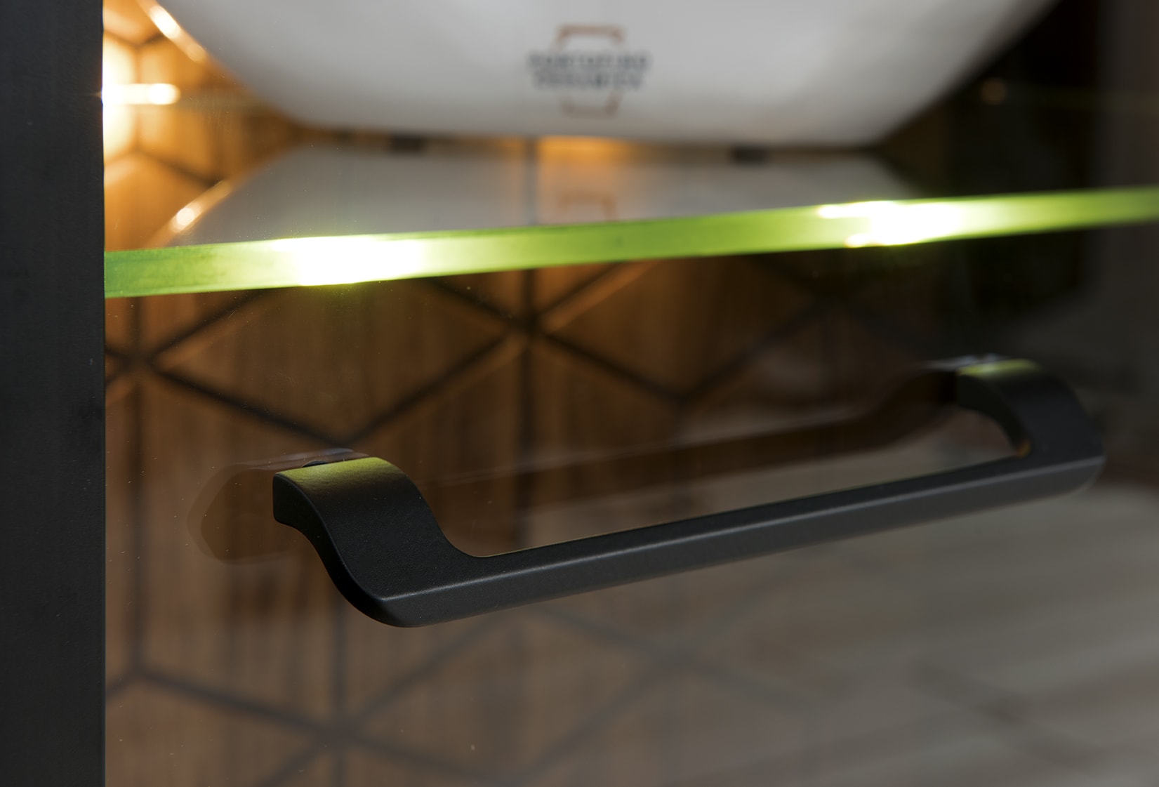 LoftStory Vitrina de madera de roble diseno nordico moderno