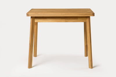 Mini table en bois de chêne massif 