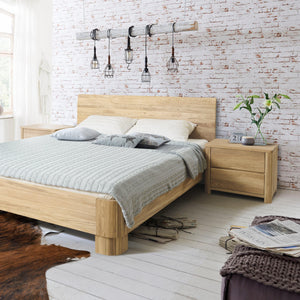 Table de chevet en bois massif de chêne style nordique Roble.store