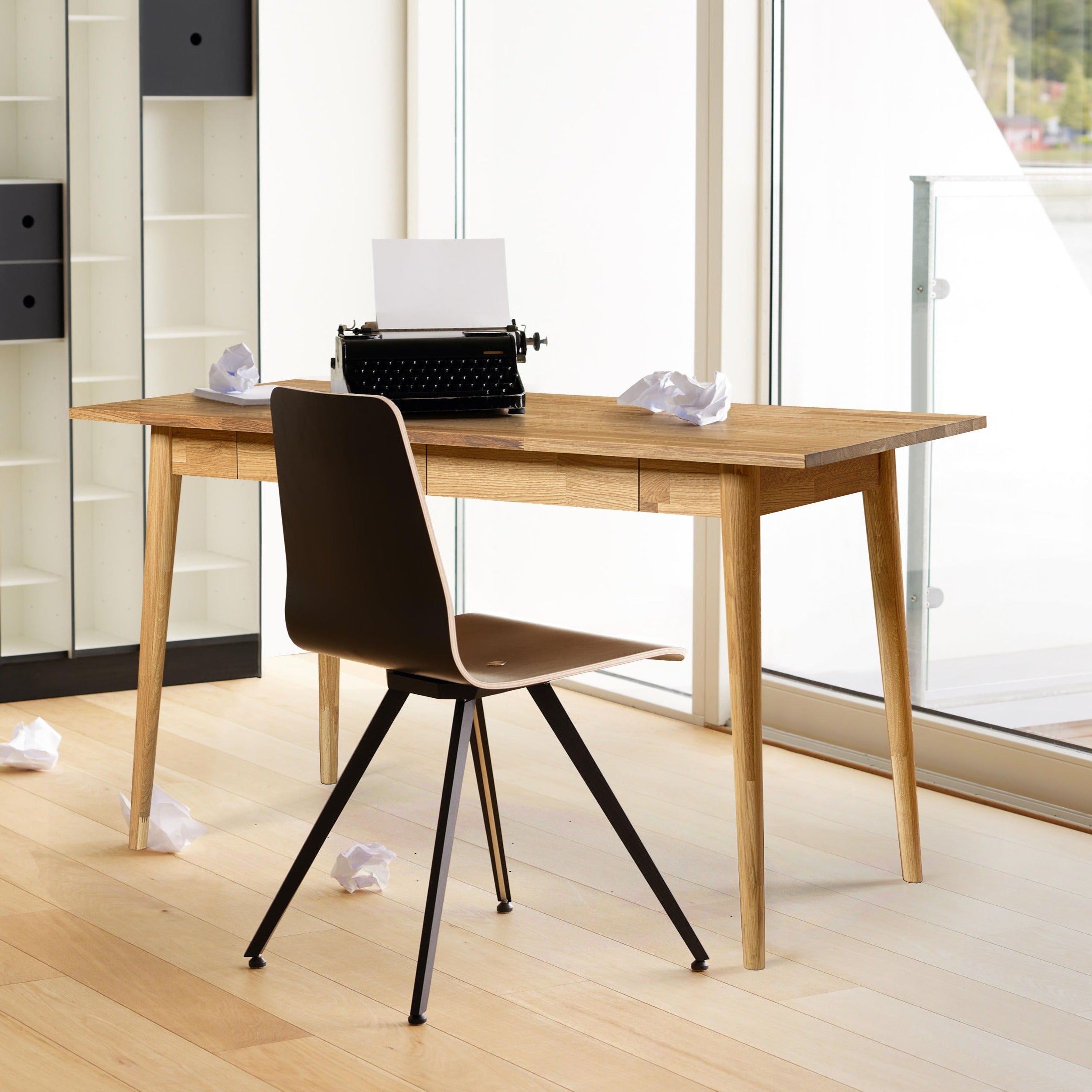 Bureau en bois de chĂȘne massif Escandi 1
