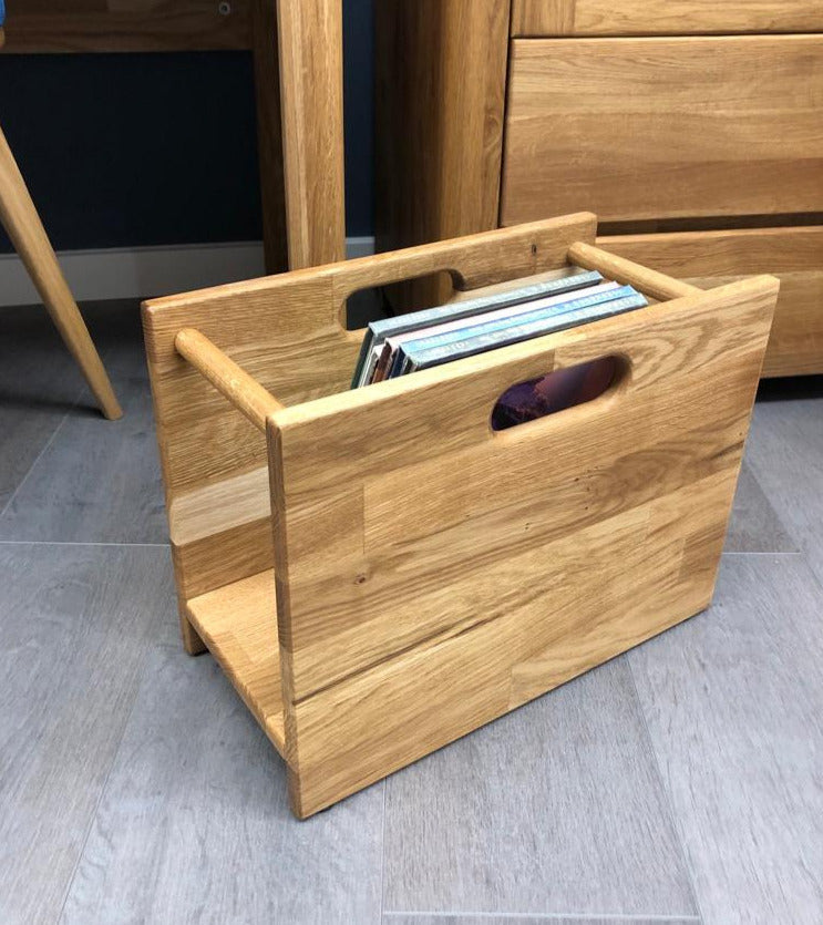 NordicStory Revistero de madera maciza roble "Irwin"