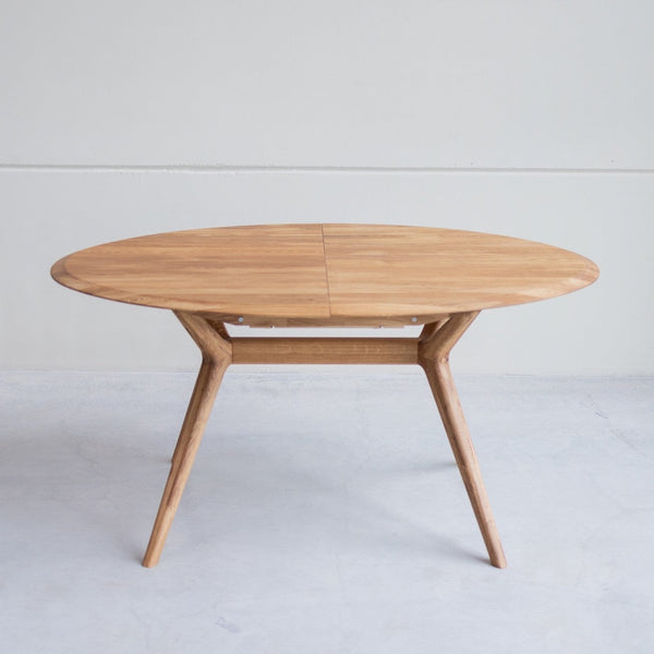 Table extensible ovale en bois massif de chêne Carmen