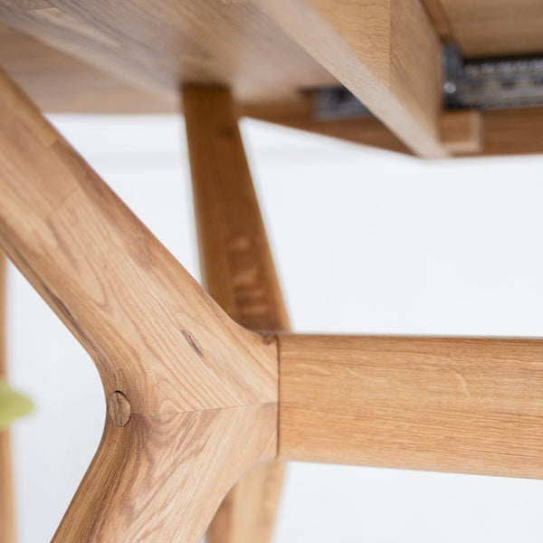 Table extensible ovale en bois massif de chêne Carmen