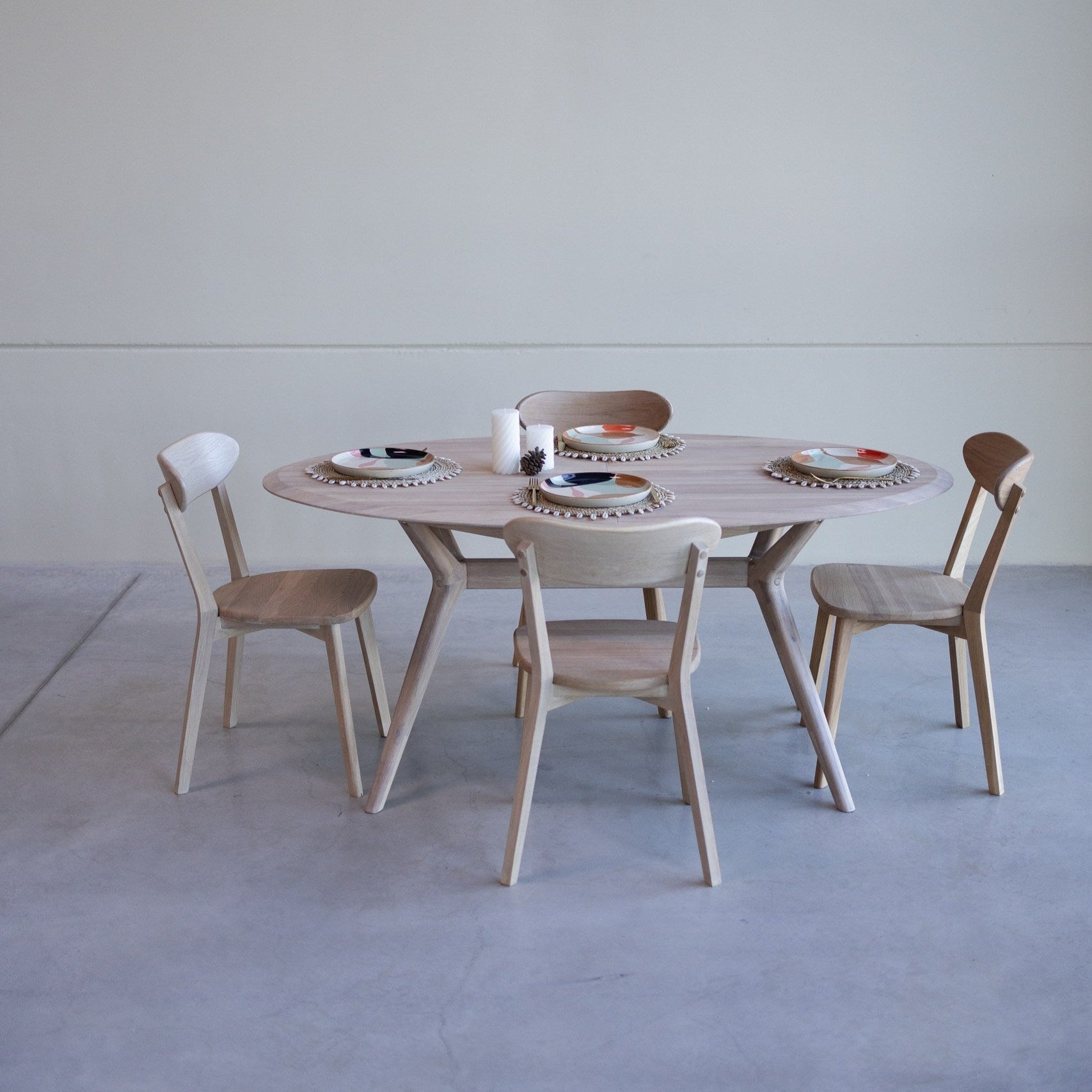 Table extensible ovale en bois massif de chêne Carmen