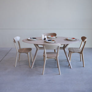 Table extensible ovale en bois massif de chêne Carmen